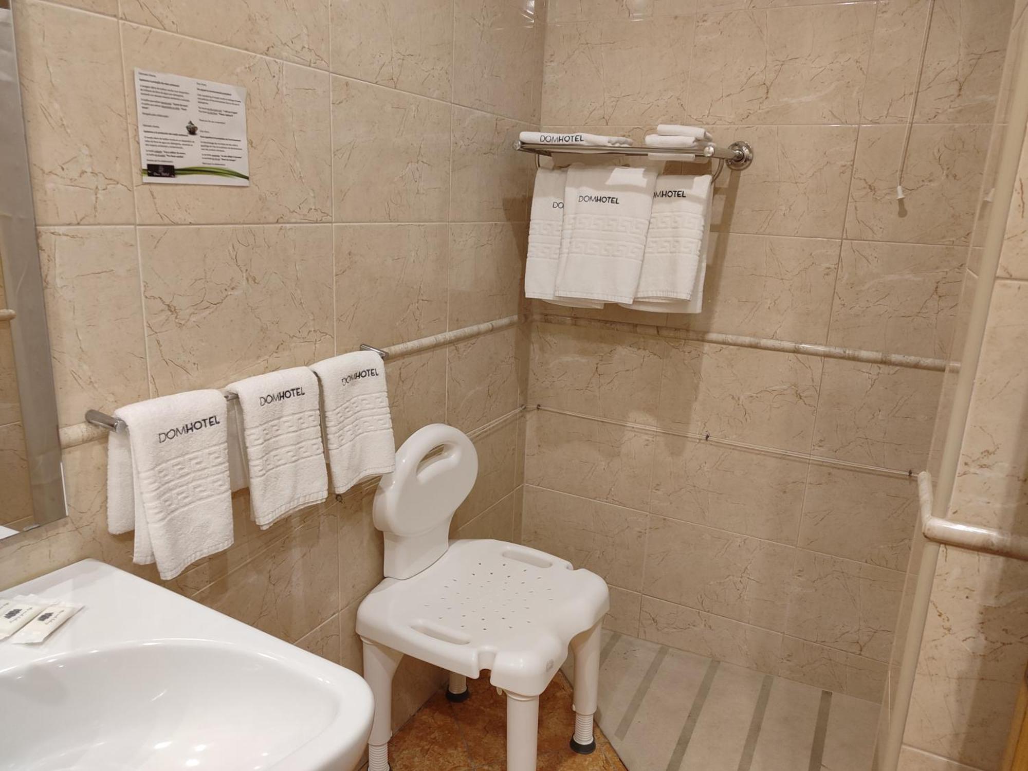 Dom Hotel Penafiel Eksteriør bilde