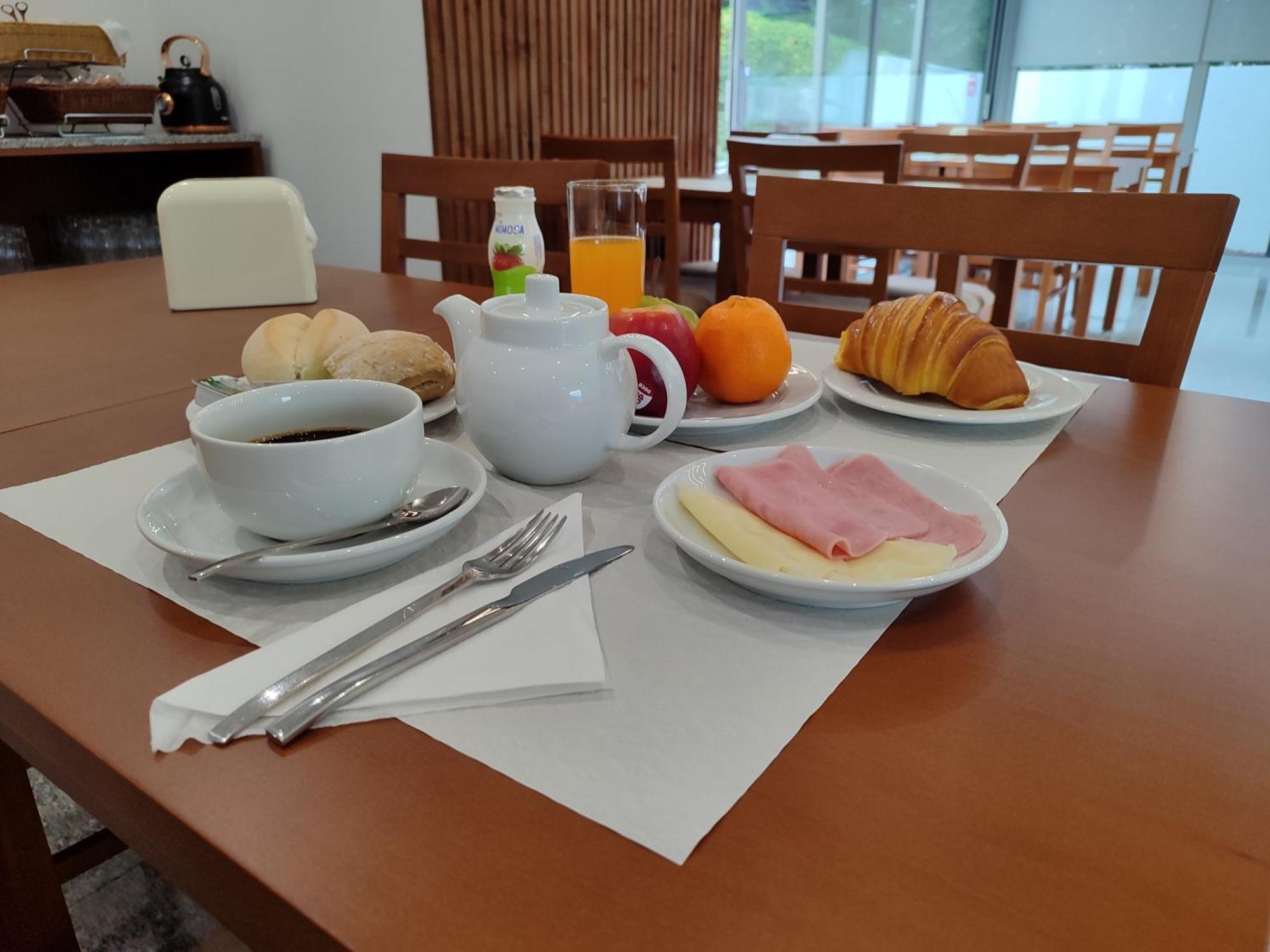 Dom Hotel Penafiel Eksteriør bilde