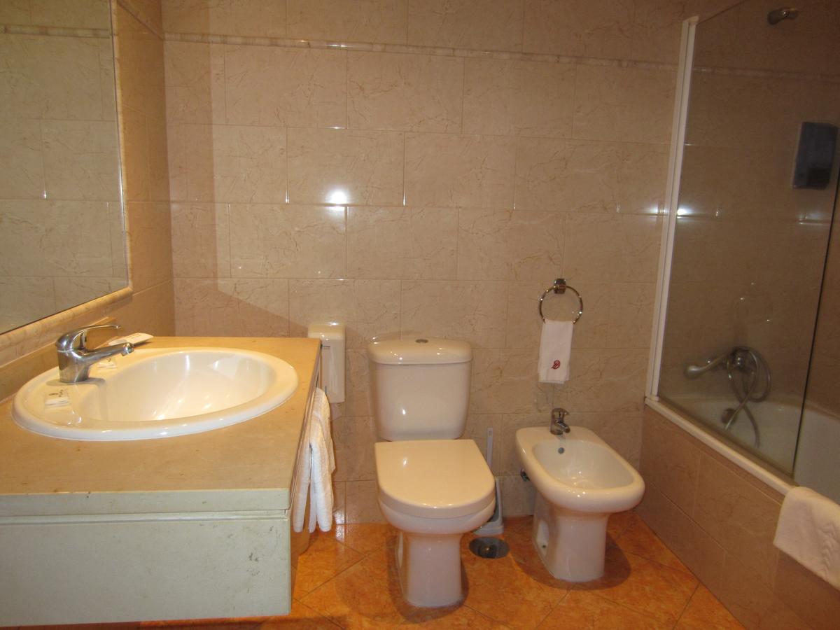 Dom Hotel Penafiel Eksteriør bilde